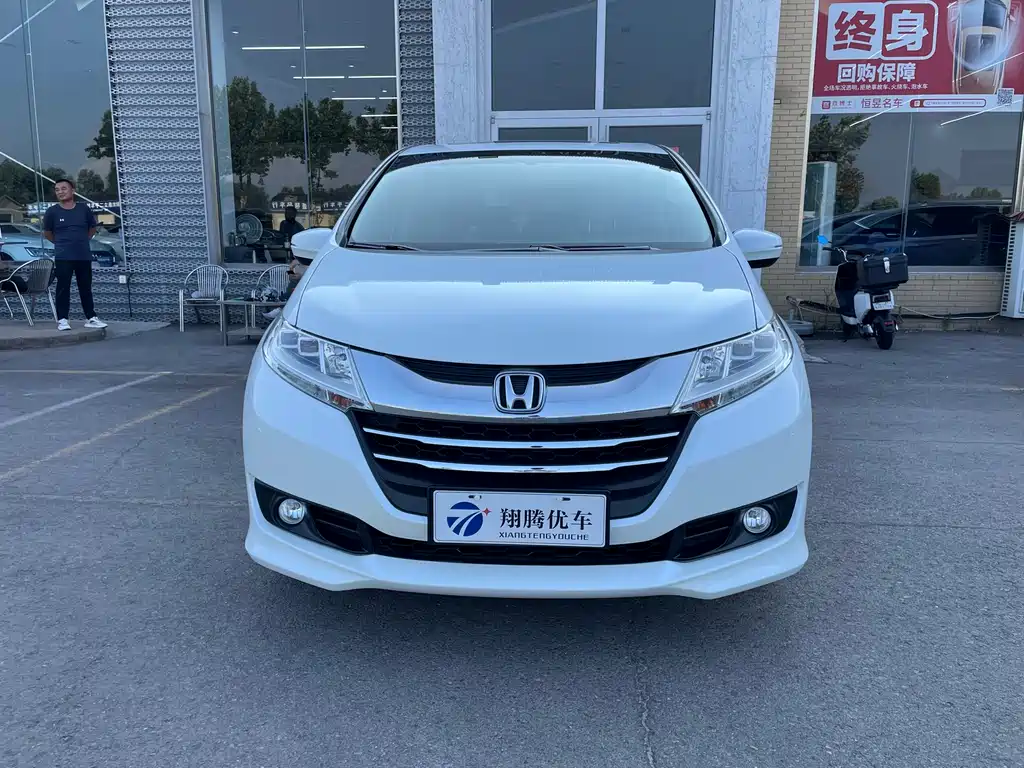 Honda Odyssey 2017 — фото 2