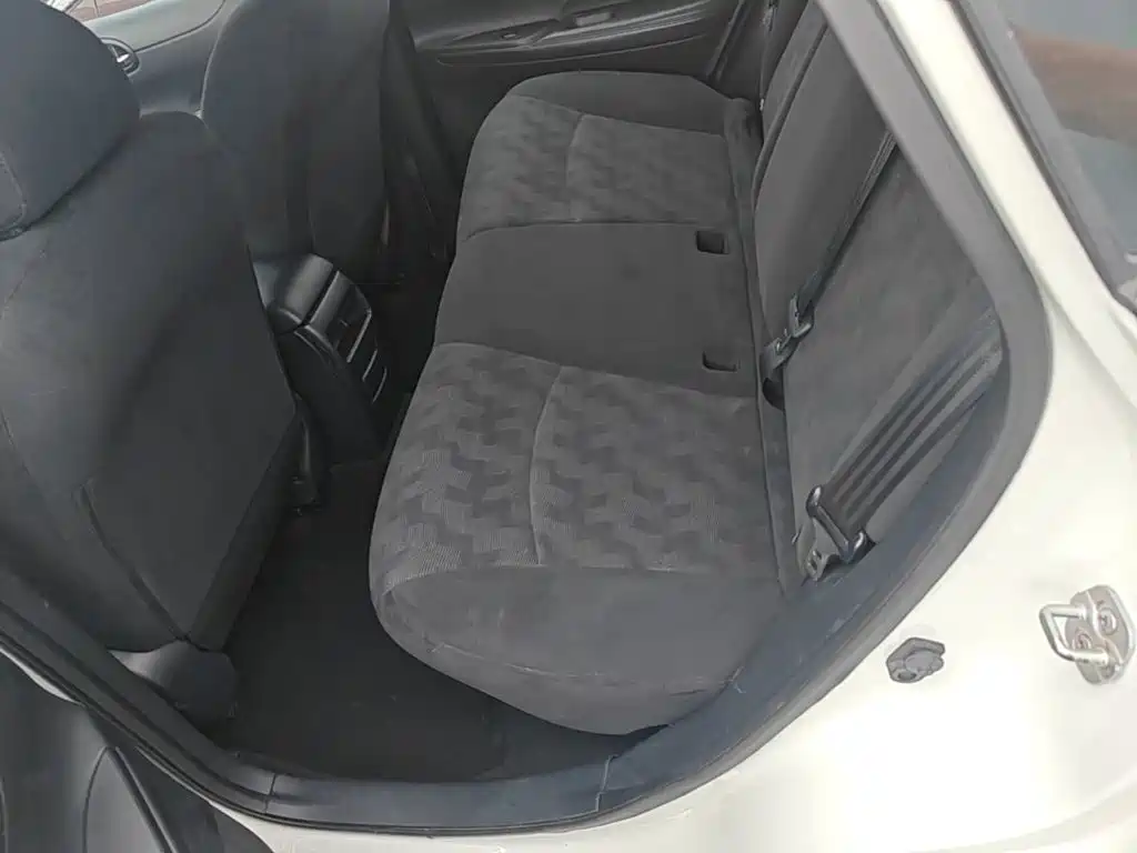 Nissan Tiida 2015 — фото 17