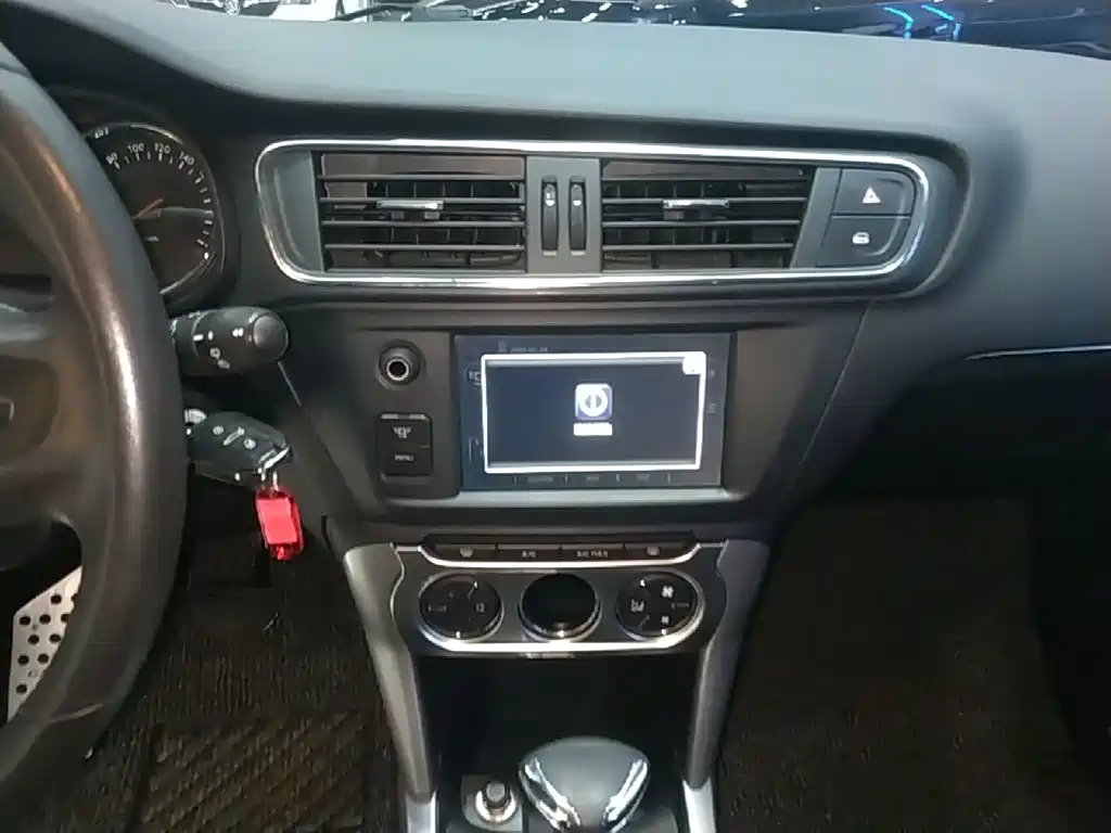 Citroen C3-XR 2015 — фото 13