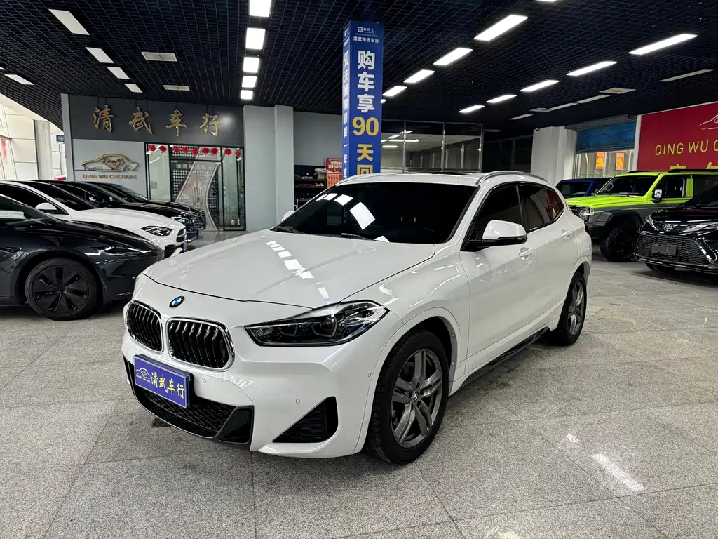 BMW X2 2021 — фото 1