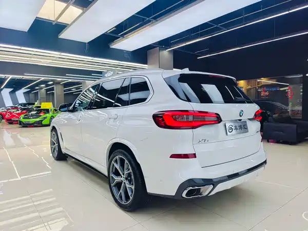 BMW X5 2023