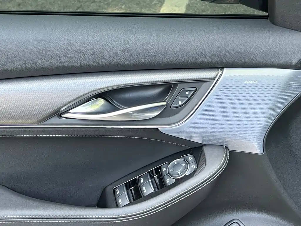 Cadillac CT5 2023 — фото 19