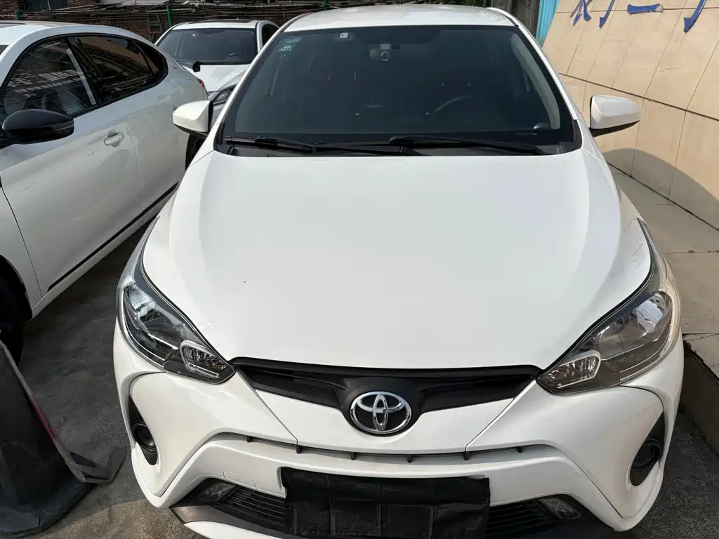 Toyota Yaris L 2019