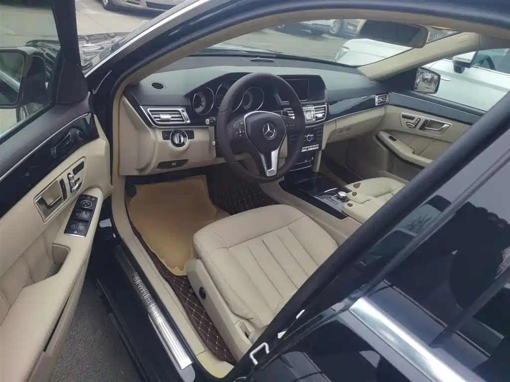 Mercedes-Benz E-Class 2014 — фото 12