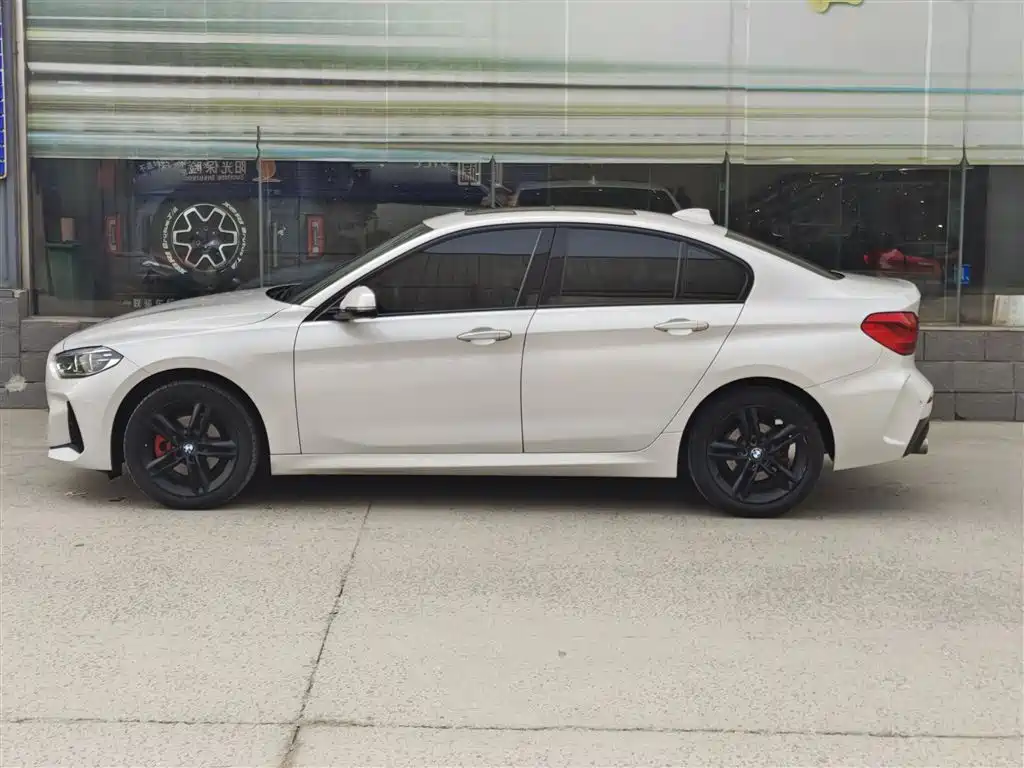 BMW 1 Series 2020 — фото 13