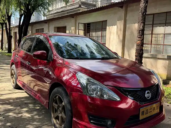 Nissan Tiida 2011