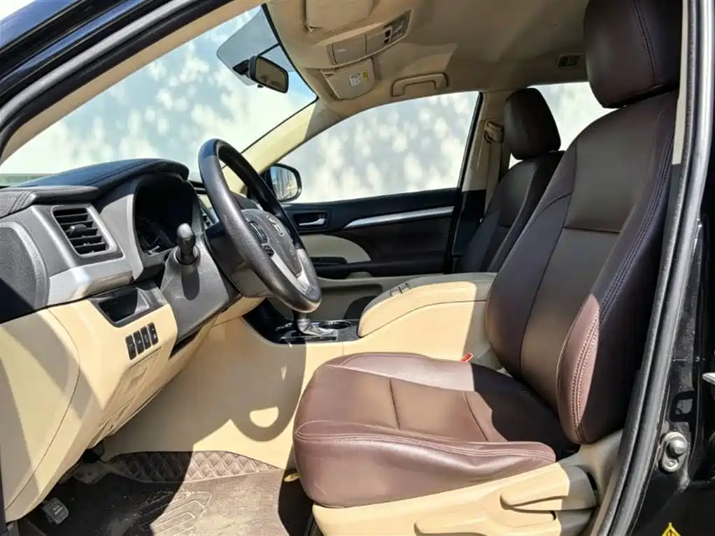 Toyota Highlander 2016