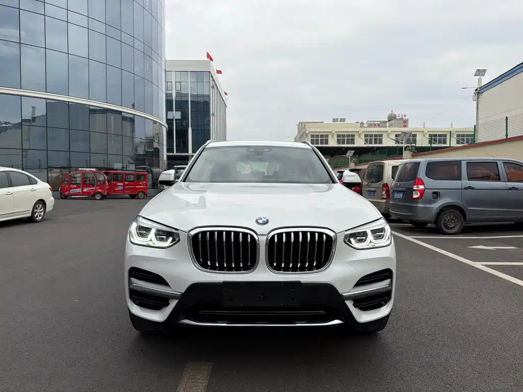 BMW X3 2021 — фото 1