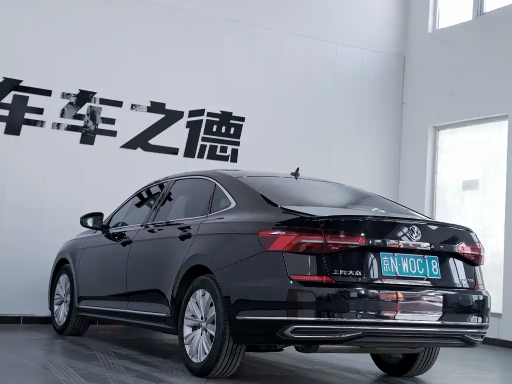 Volkswagen Passat 2019 — фото 21