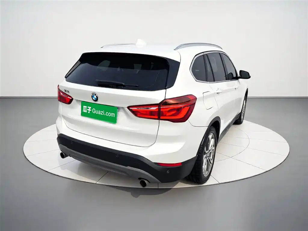 BMW X1 2018 — фото 7