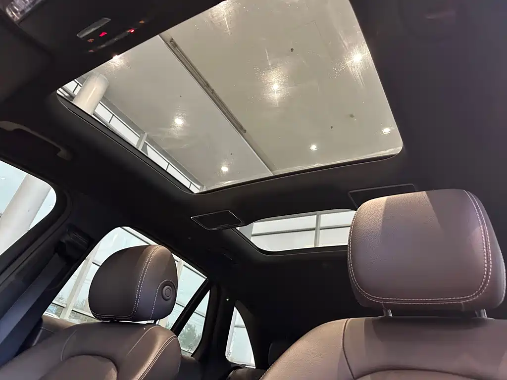 Mercedes-Benz GLC 2019 — фото 17