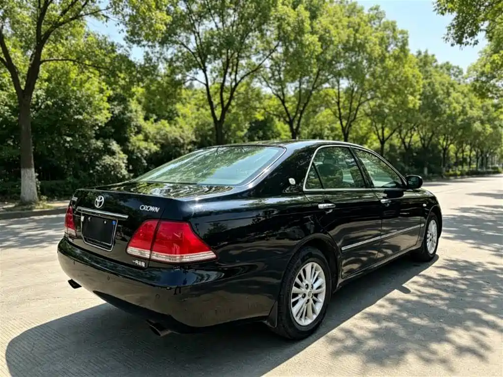 Toyota Crown 2006