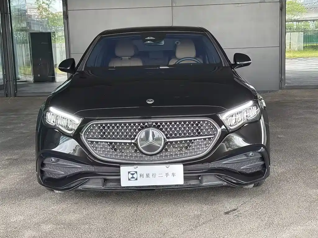 Mercedes-Benz E-Class 2025 — фото 10