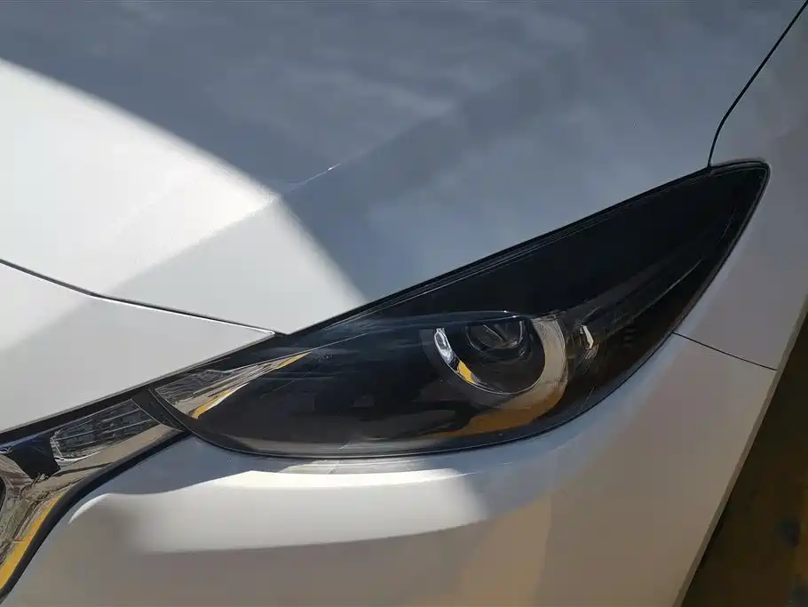 Mazda 3 Axela 2019