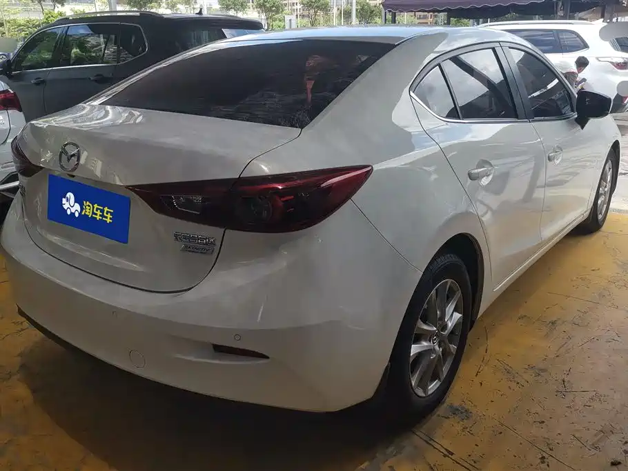 Mazda 3 Axela 2019