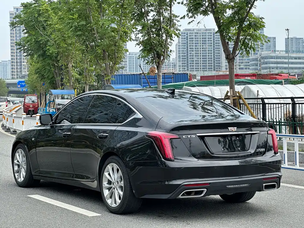 Cadillac CT5 2021 — фото 17