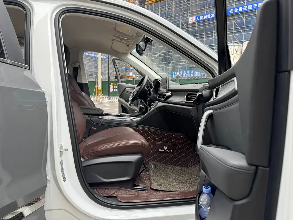 Baojun RS-5 2020 — фото 12