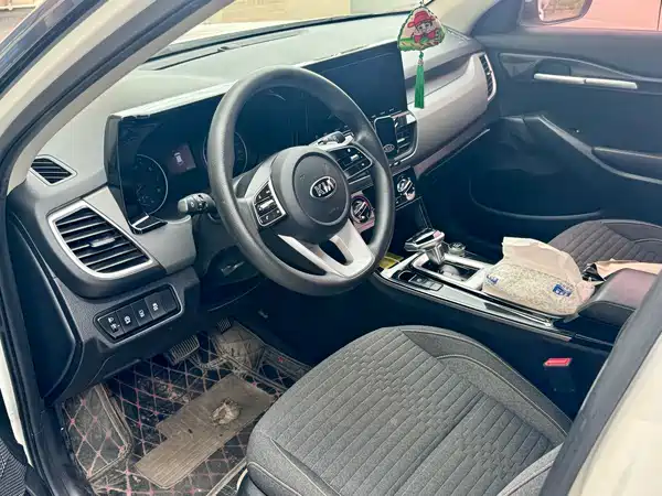 Kia KX3 2020