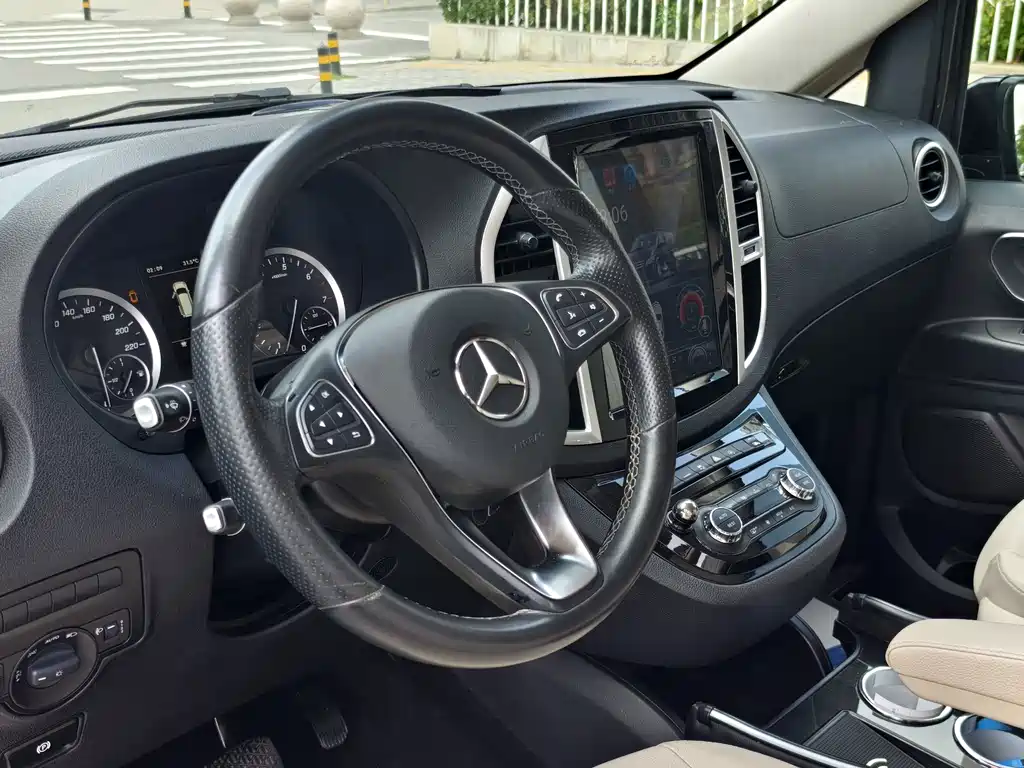 Mercedes-Benz Vito 2020 — фото 9