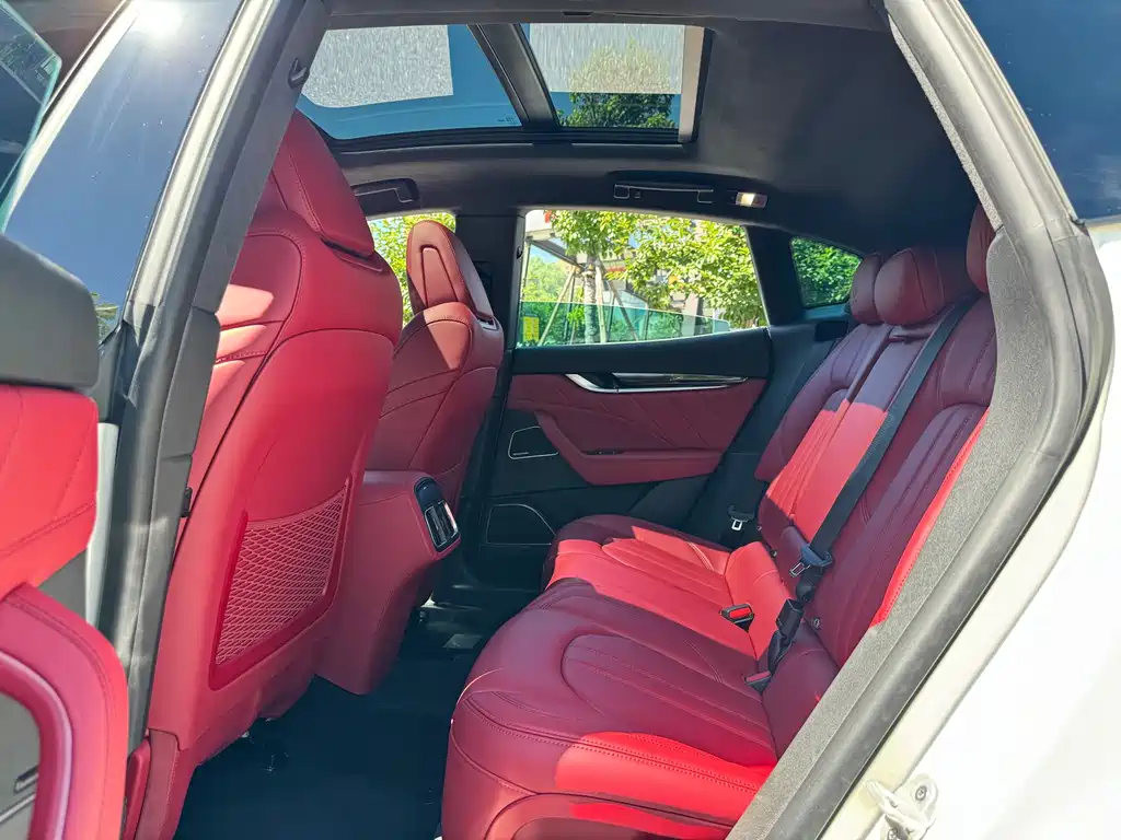 Maserati Levante 2022