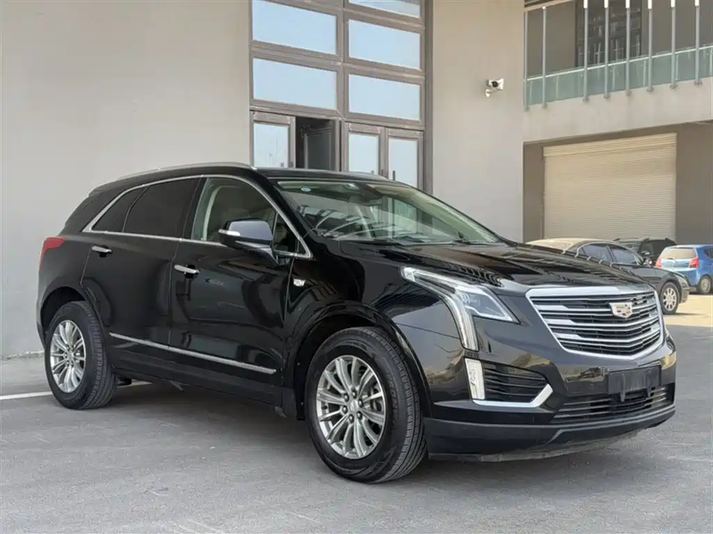 Cadillac XT5 2016 — фото 24