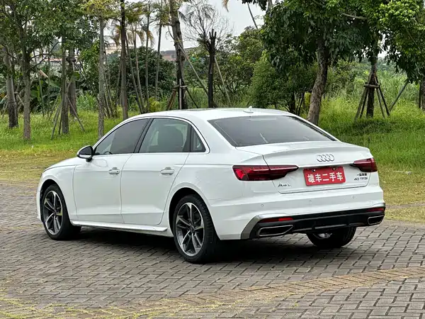 Audi A4L 2022