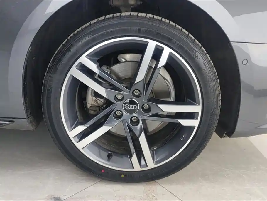 Audi A4L 2022
