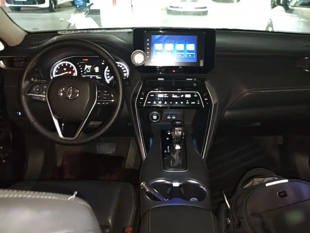 Toyota Harrier 2022 — фото 10