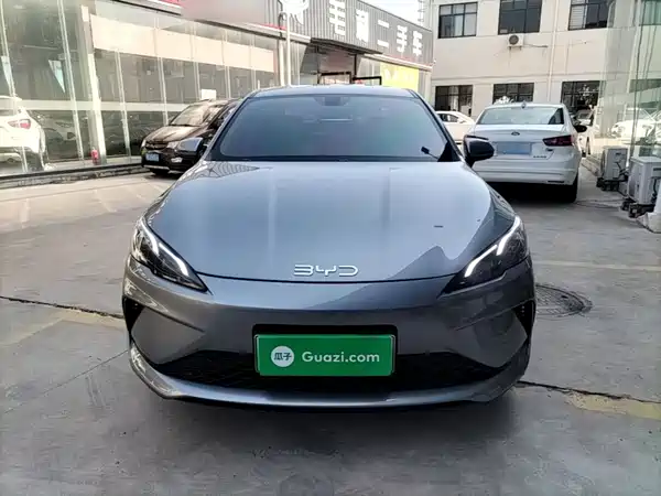 BYD Seal 05 DM-i 2025