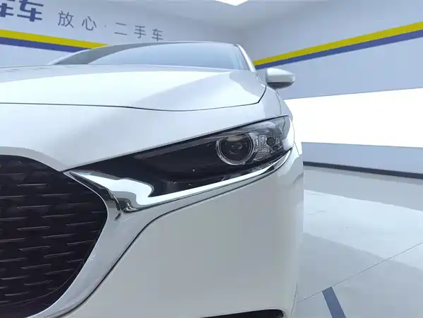Mazda 3 Axela 2023