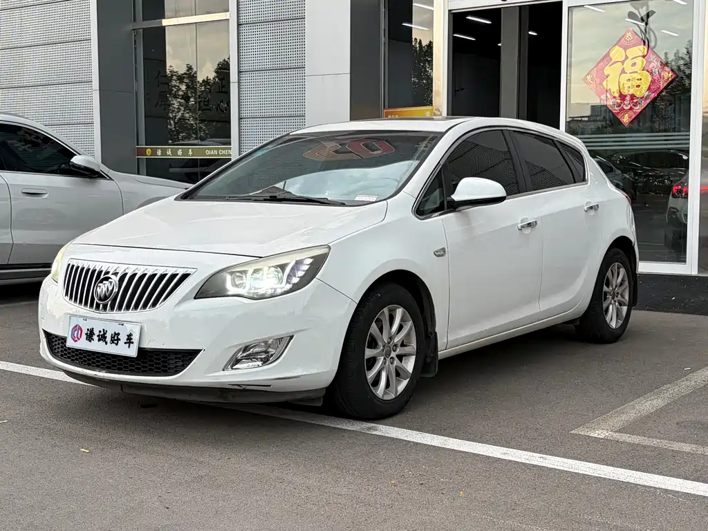 Buick Excelle 2013