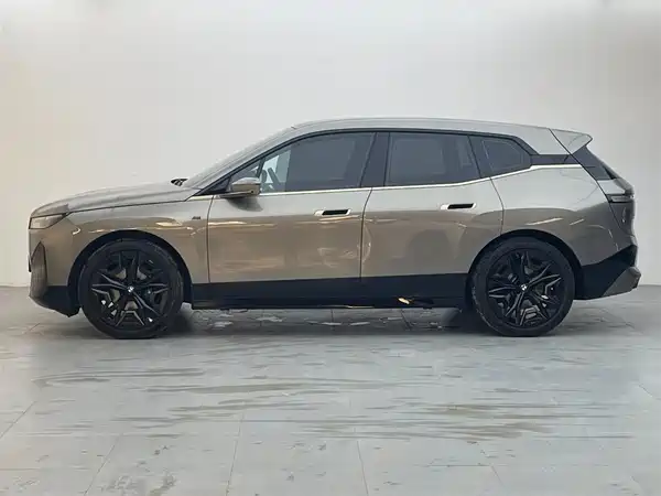 BMW iX M60 2022