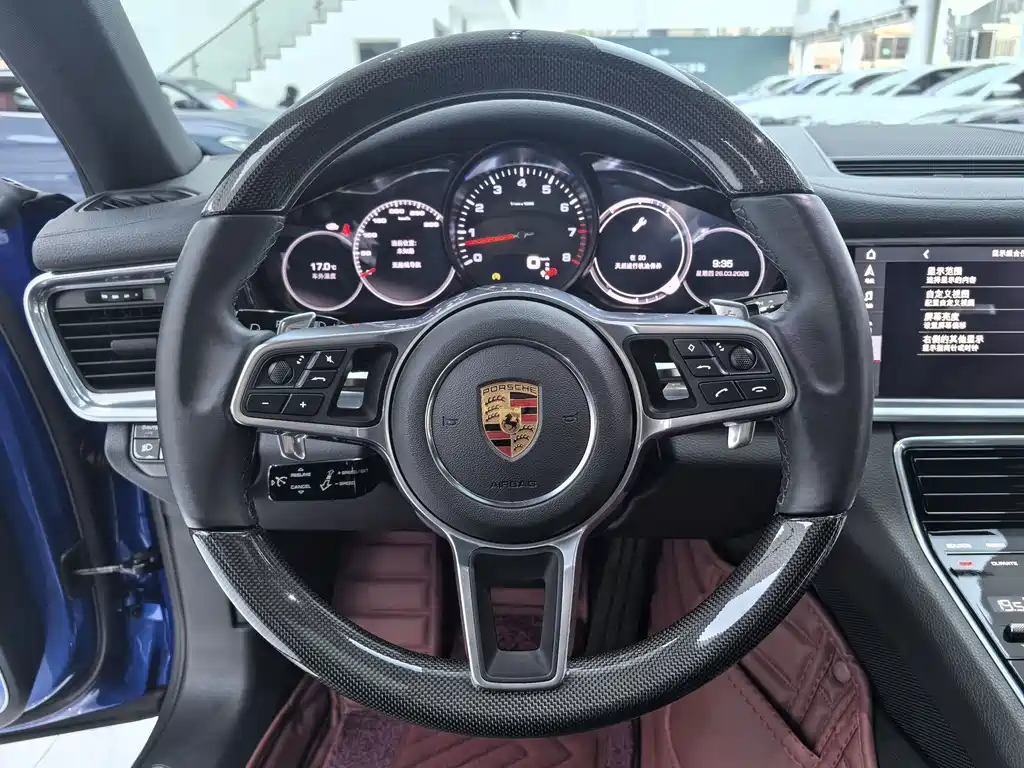 Porsche Panamera 2019 — фото 8