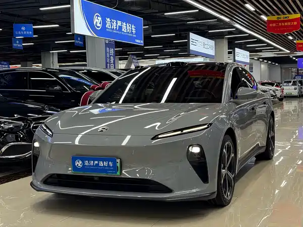 NIO ET5T 2024