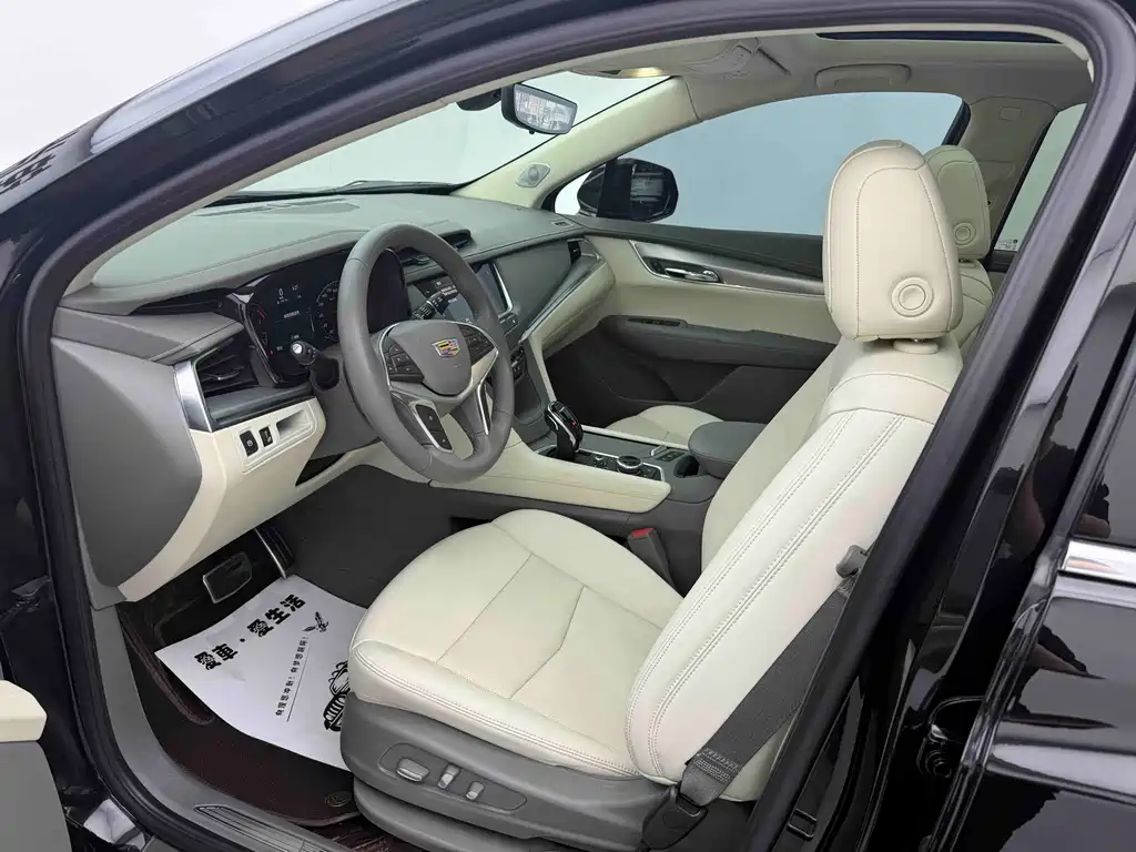 Cadillac XT5 2023 — фото 16