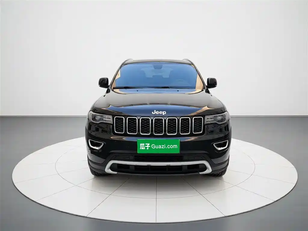 Jeep Grand Cherokee 2019 — фото 24