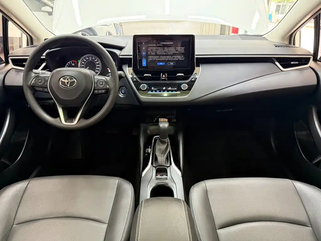Toyota Corolla 2023 — фото 20