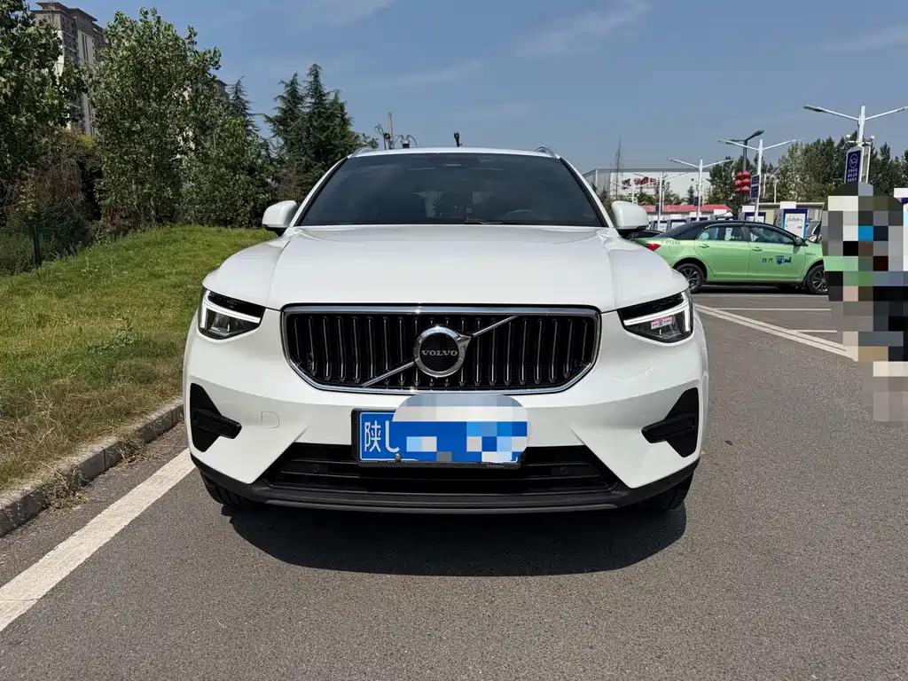Volvo XC40 2023