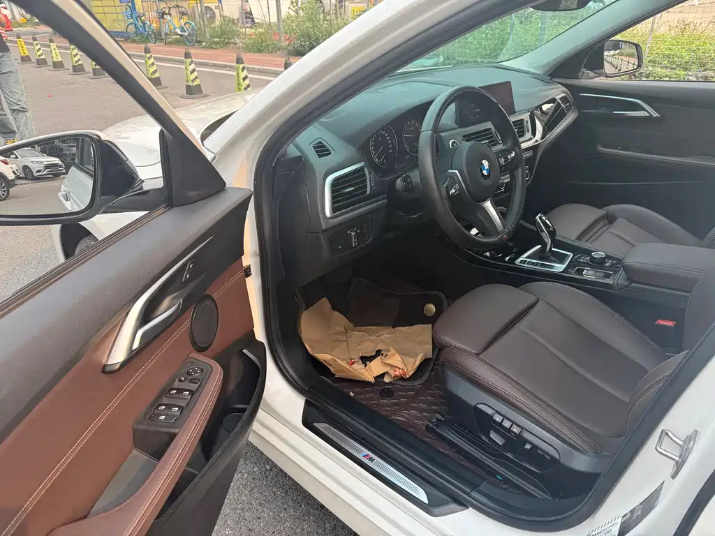 BMW 1 Series 2019