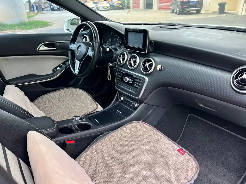 Mercedes-Benz A-Class 2014 — фото 22