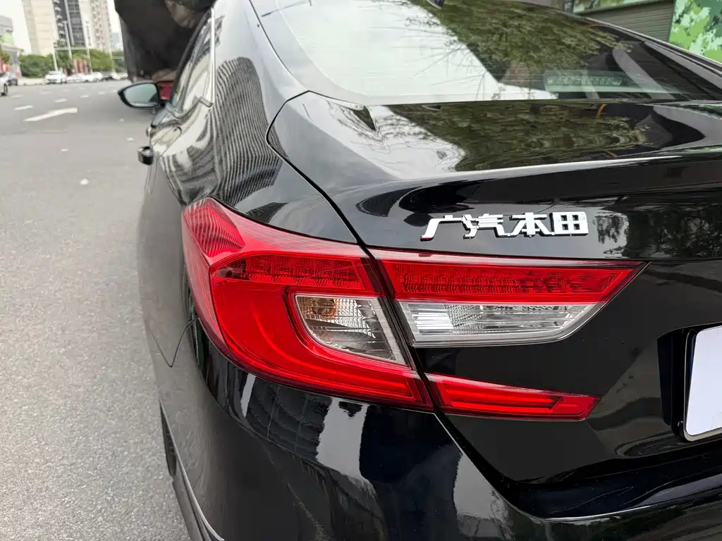 Honda Accord 2021 — фото 12
