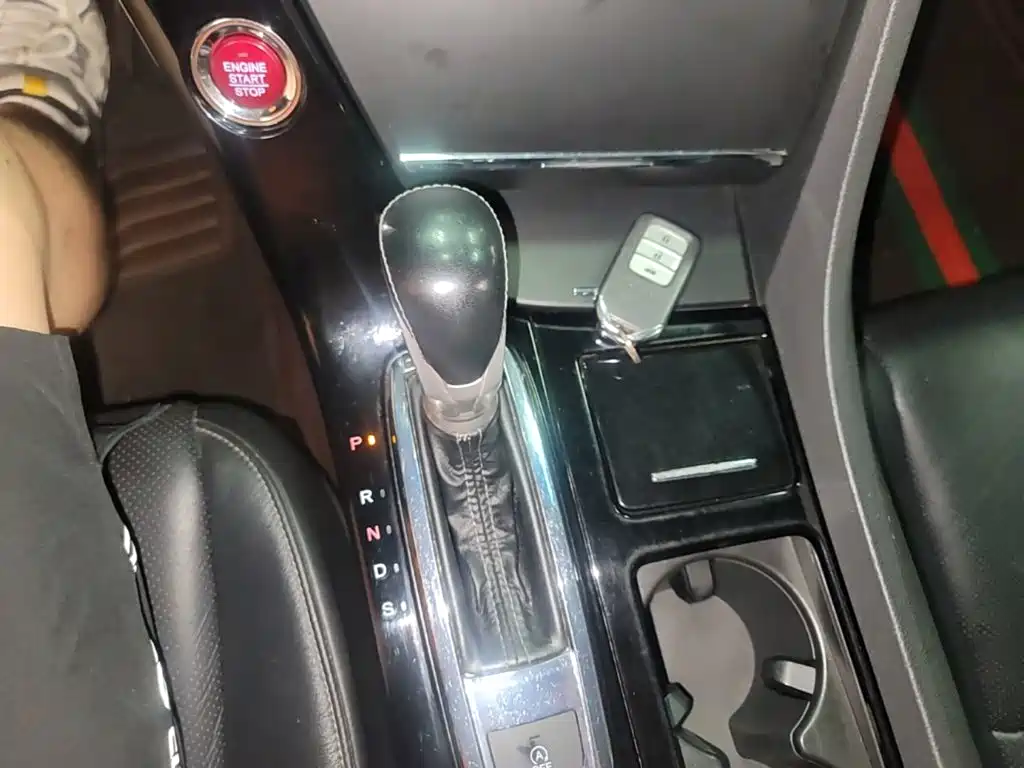 Honda Spirior 2015 — фото 14