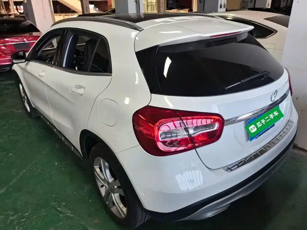 Mercedes-Benz GLA 2015