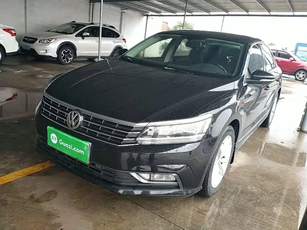 Volkswagen Passat 2018 — фото 1