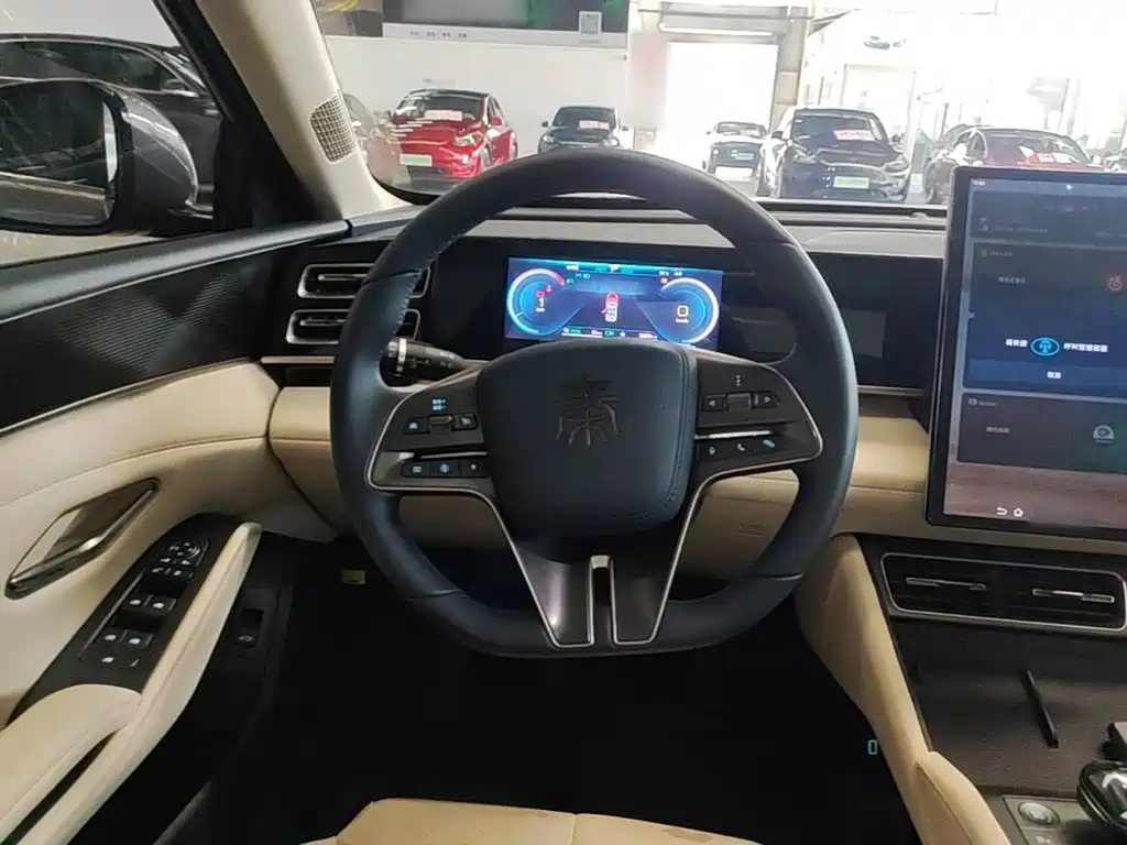 BYD Qin L 2025 — фото 11