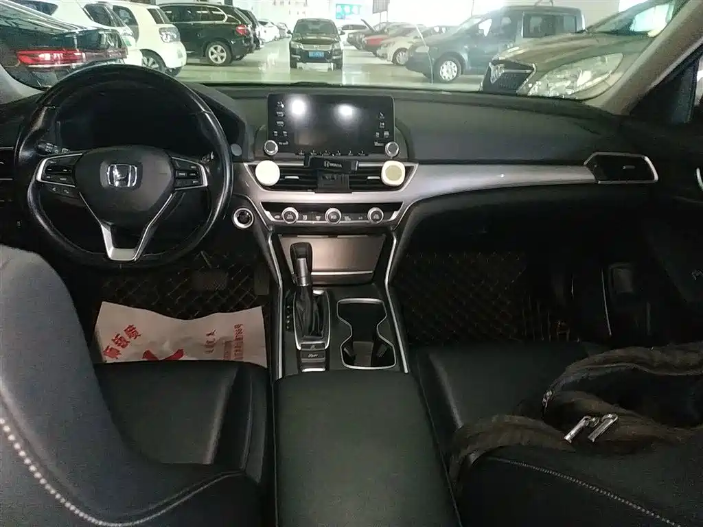 Honda Accord 2021 — фото 9