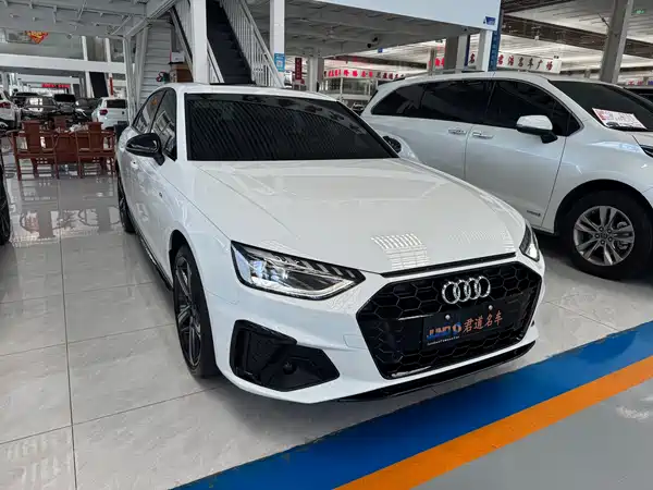 Audi A4L 2025