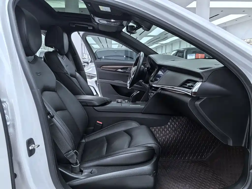Cadillac CT6 2021 — фото 12