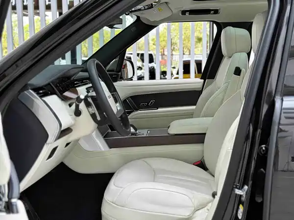 Land Rover Range Rover 2024