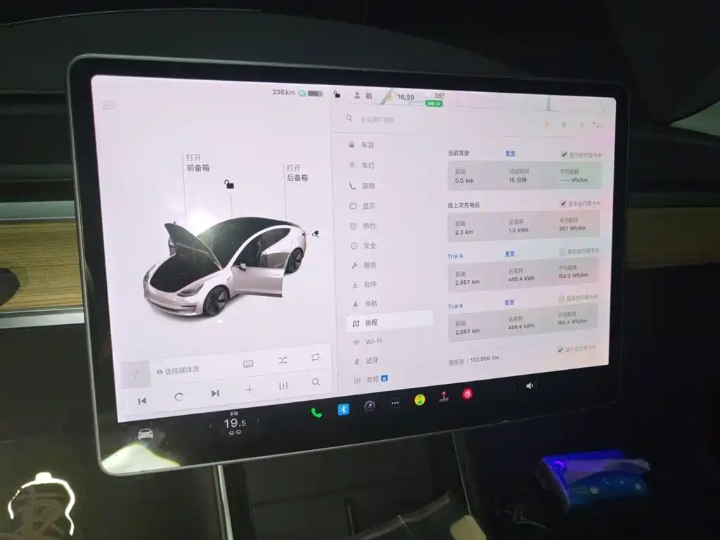 Tesla Model 3 2020 — фото 14
